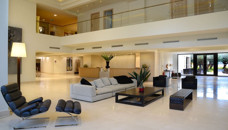 5* Plaza Resort Hotel - Ανάβυσσος