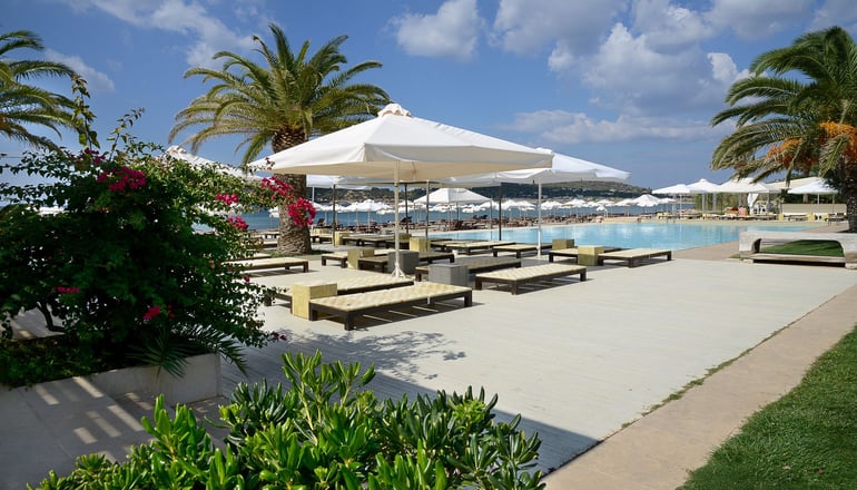 5* Plaza Resort Hotel - Ανάβυσσος