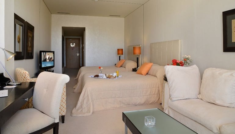 5* Plaza Resort Hotel - Ανάβυσσος