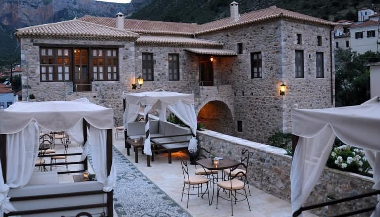 4* Αρχοντικό Χατζηπαναγιώτη