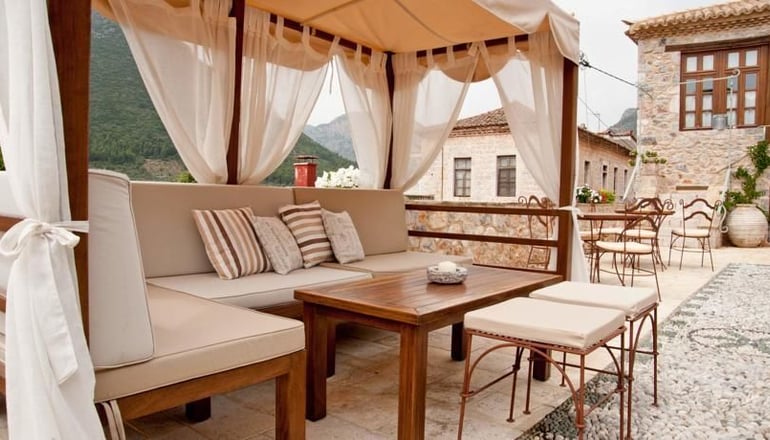4* Αρχοντικό Χατζηπαναγιώτη