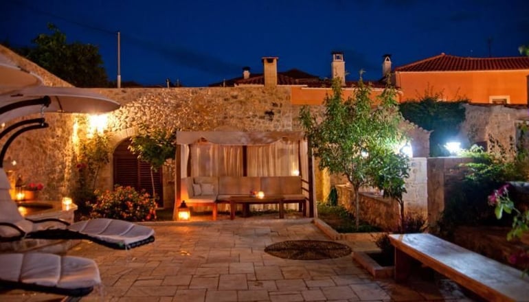 4* Αρχοντικό Χατζηπαναγιώτη