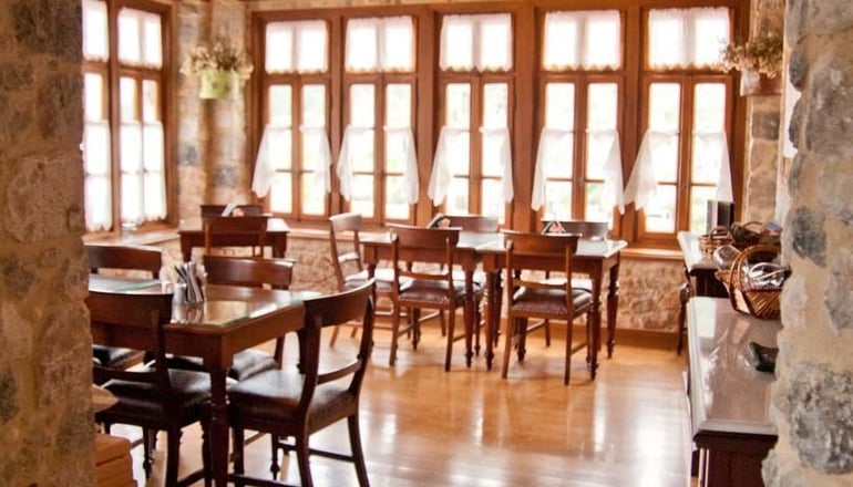 4* Αρχοντικό Χατζηπαναγιώτη