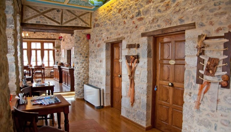 4* Αρχοντικό Χατζηπαναγιώτη