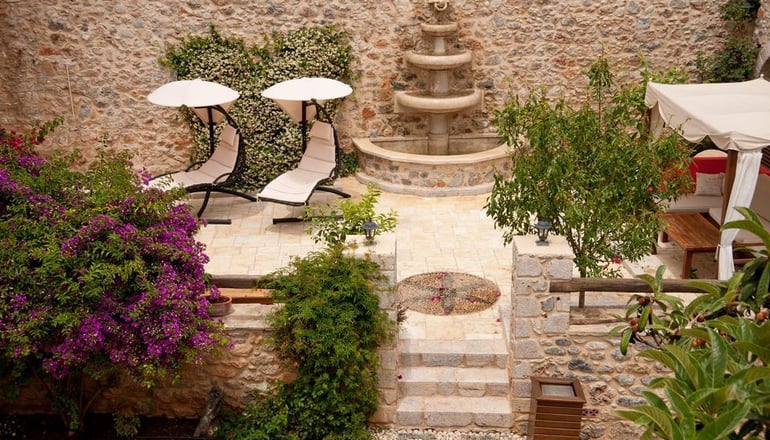 4* Αρχοντικό Χατζηπαναγιώτη
