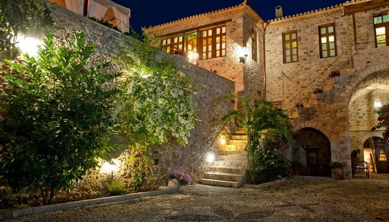 4* Αρχοντικό Χατζηπαναγιώτη