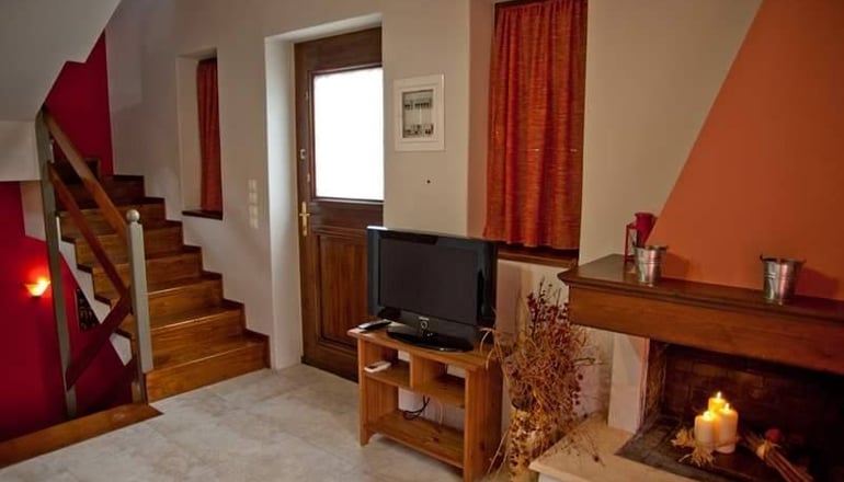 4* Αρχοντικό Χατζηπαναγιώτη