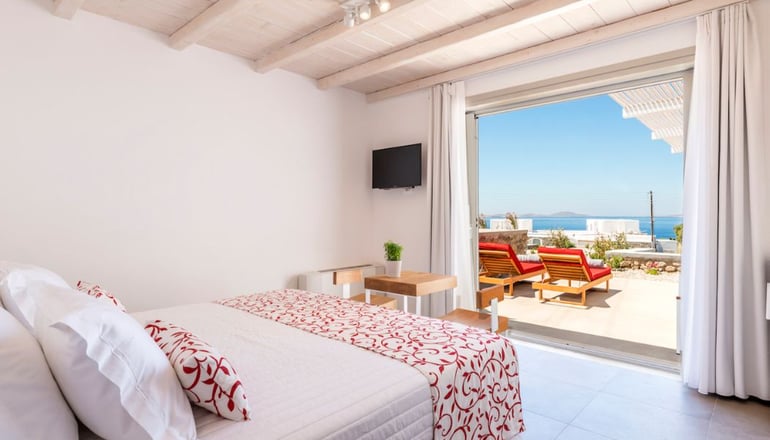 4* Bespoke Mykonos