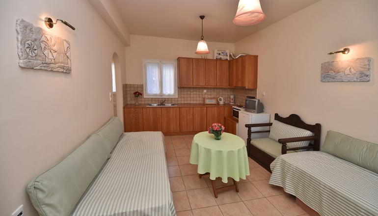 Matas Apartments Tinos