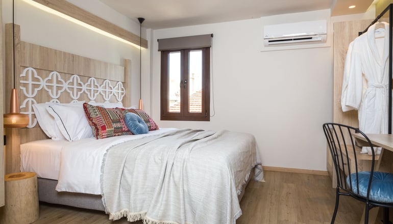 Cressa Suites