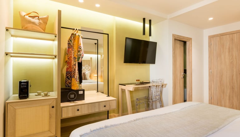 Cressa Suites