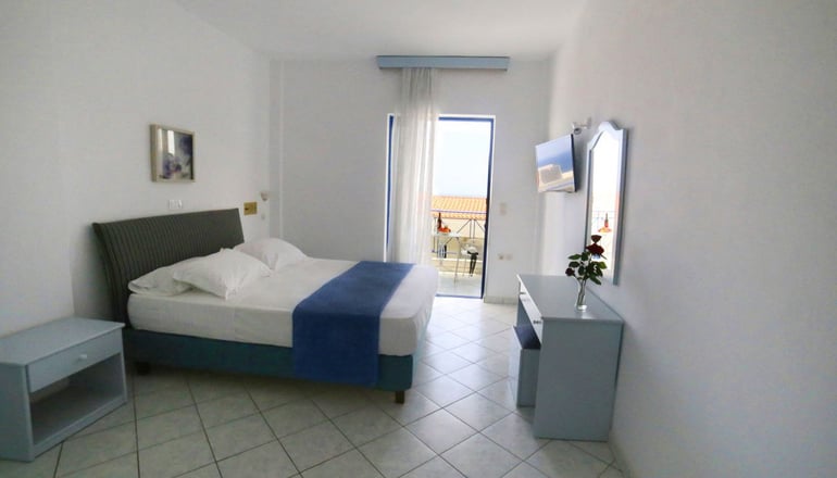 Karras’ Star Hotel - Ικαρία