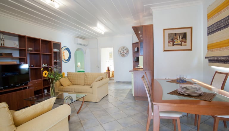 Exanthia Villas