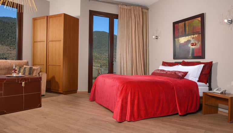 Forest Suites Boutique Hotel