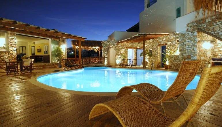 Aloni Hotel - Πίσω Λιβάδι, Πάρος