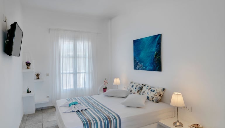 Aloni Hotel - Πίσω Λιβάδι, Πάρος