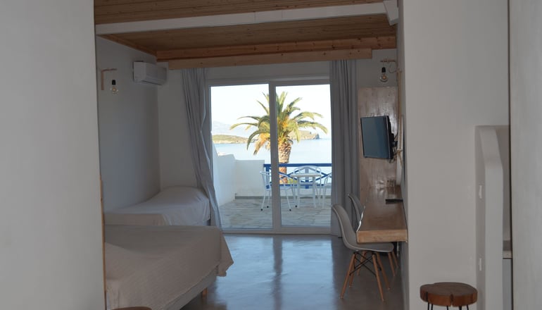 4* Faros Resort Hotel