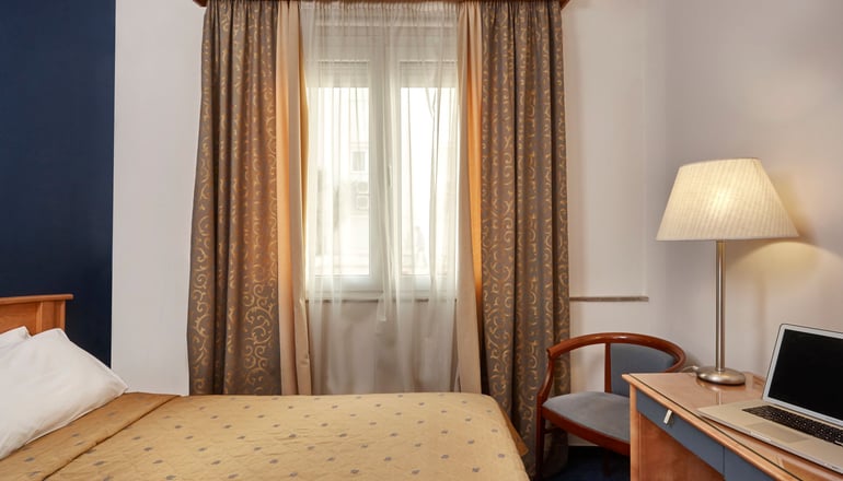 4* Lucy Hotel - Χαλκίδα