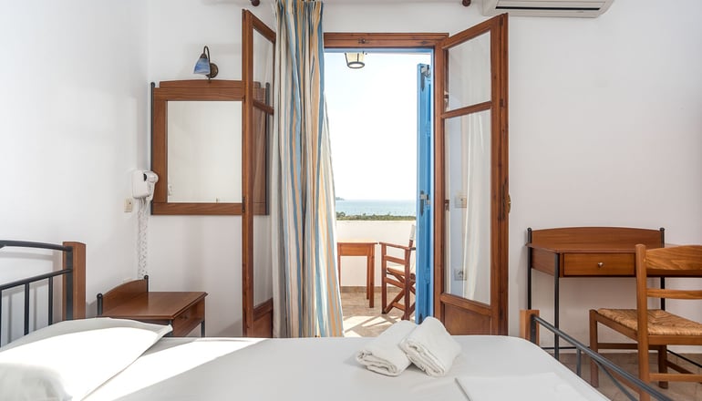 Depis Studios Plaka Naxos