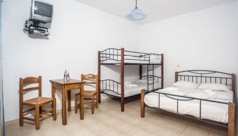 Depis Studios Plaka Naxos