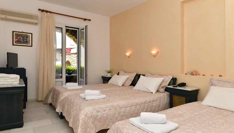 Fotilia Hotel