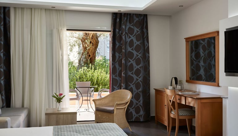 5* Apollo Palace Corfu