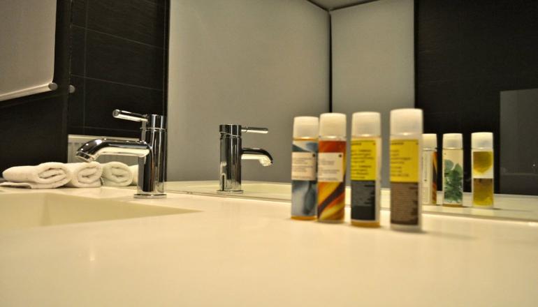 Elafivolia Arahova Suites