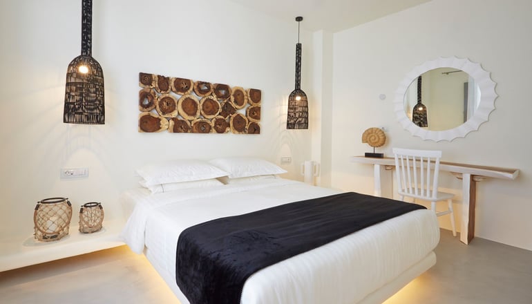 Eolia Kamari Villa