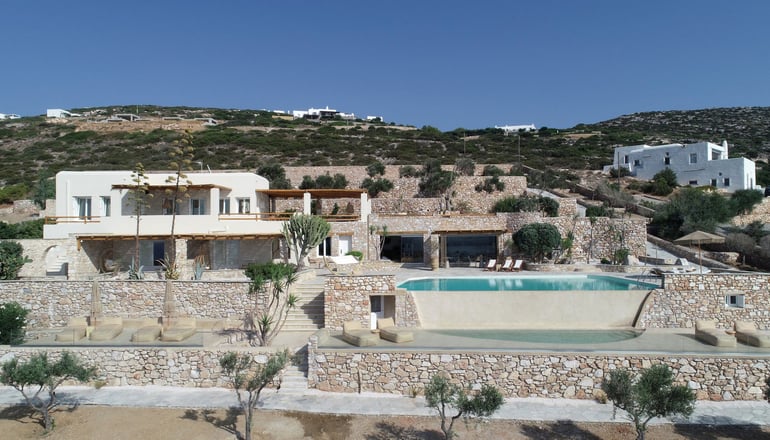 Mythic Exclusive Retreat Paros