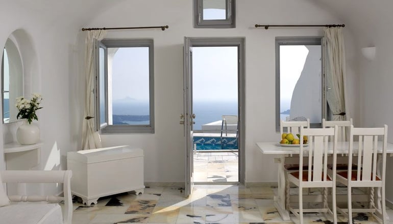 4* Iliovasilema Suites - Ημεροβίγλι, Σαντορίνη