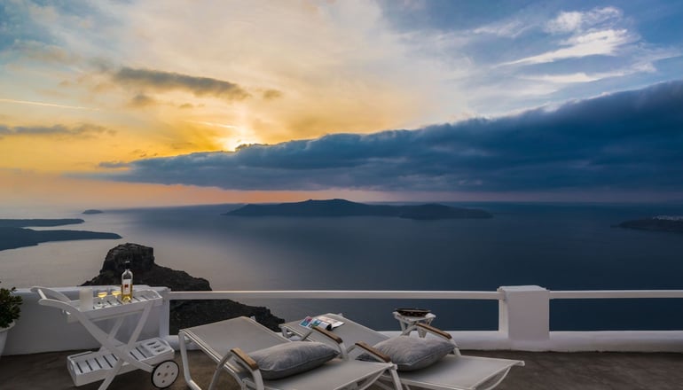 4* Iliovasilema Suites - Ημεροβίγλι, Σαντορίνη