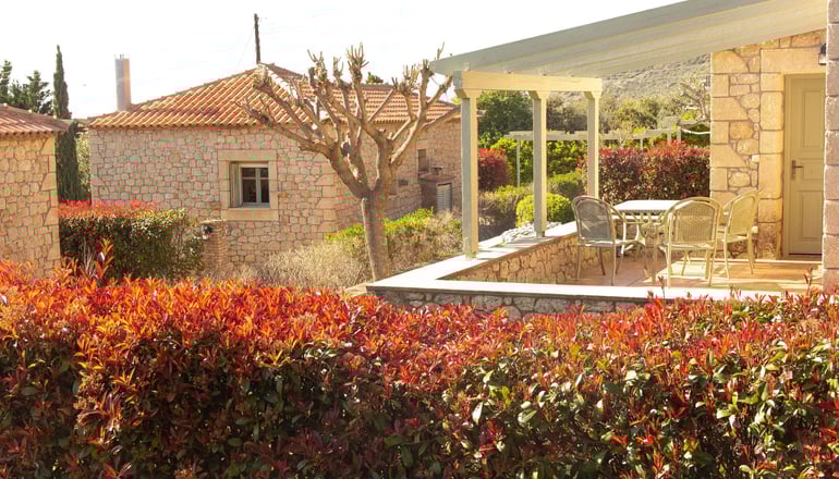 Lithos Stoupa Villas