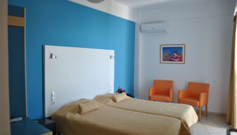 Hotel Sissy - Καμένα Βούρλα