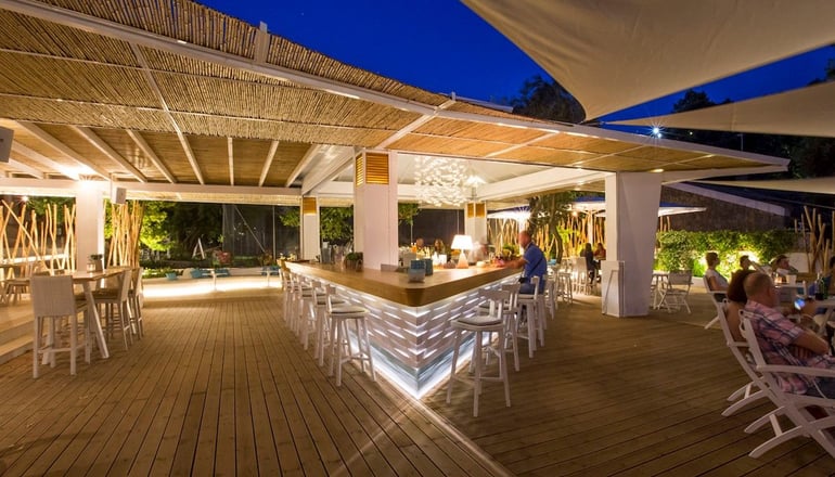 4* Akrotiri Beach Hotel