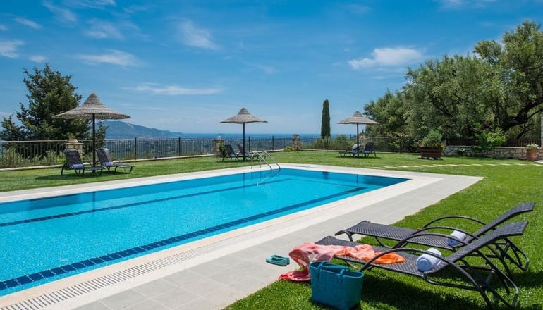 Agrikia Villa - Varvarigos Houses