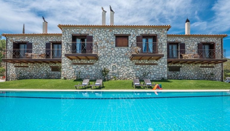 Agrikia Villa - Varvarigos Houses