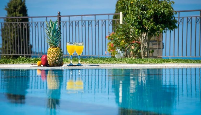 Agrikia Villa - Varvarigos Houses