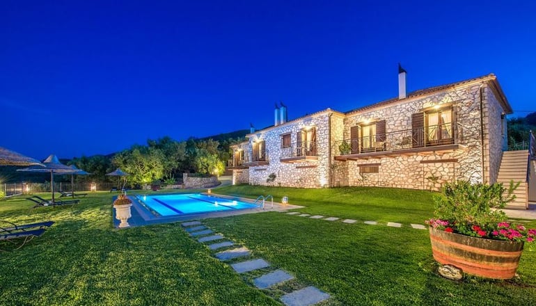 Agrikia Villa - Varvarigos Houses