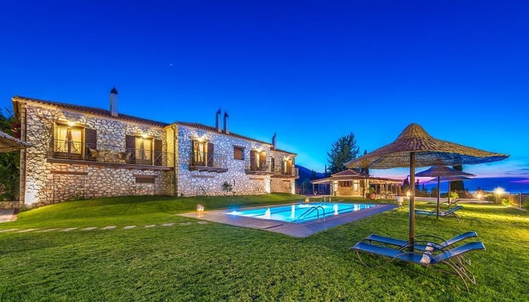 Agrikia Villa - Varvarigos Houses