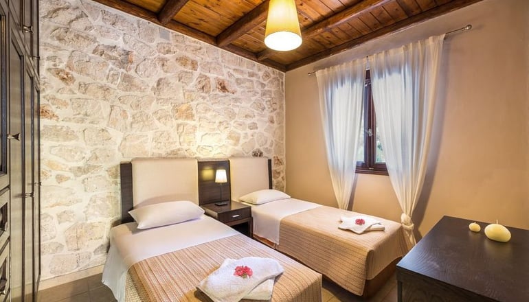 Agrikia Villa - Varvarigos Houses