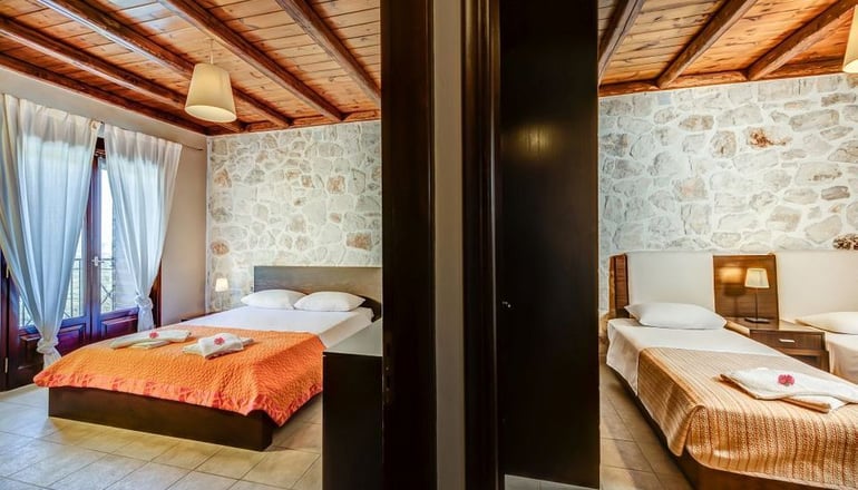 Agrikia Villa - Varvarigos Houses