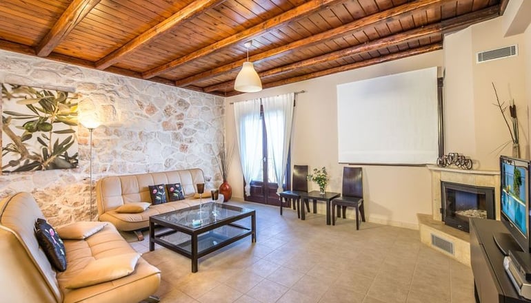 Agrikia Villa - Varvarigos Houses