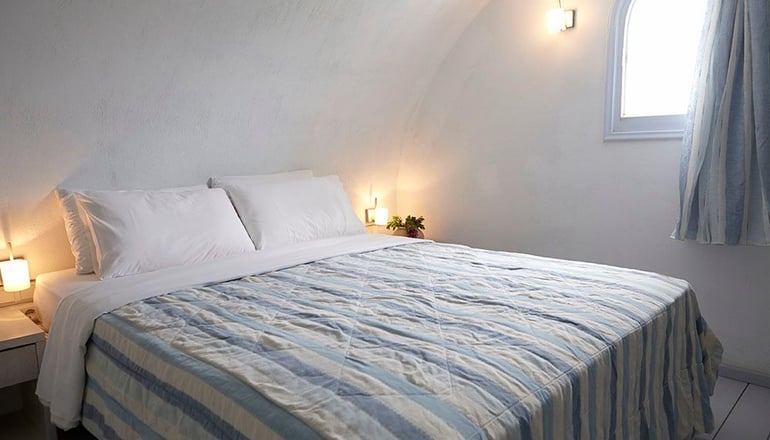 Orizontes Hotel & Villas Santorini
