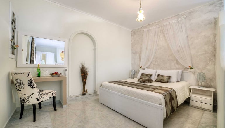 Villa Olympia Santorini