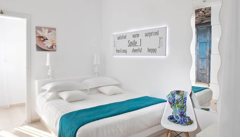 Acqua Vatos Santorini - Καμάρι, Σαντορίνη