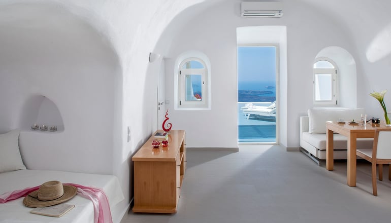 4* Aliko Luxury Suites