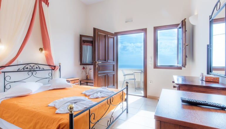 Amerisa Suites Santorini