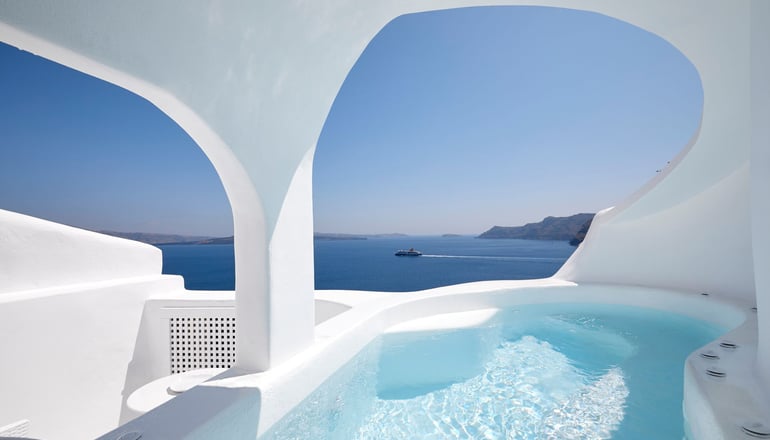 Oia White Cave Villa