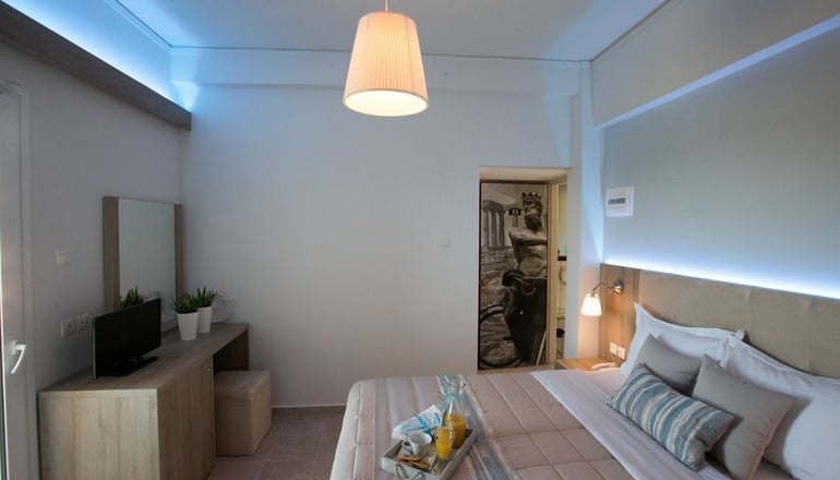 12 Olympian Gods Hotel