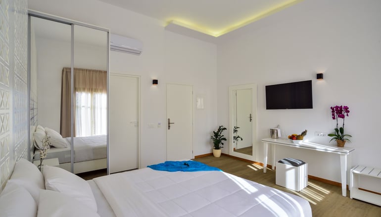 Elia Portou Luxury Residence